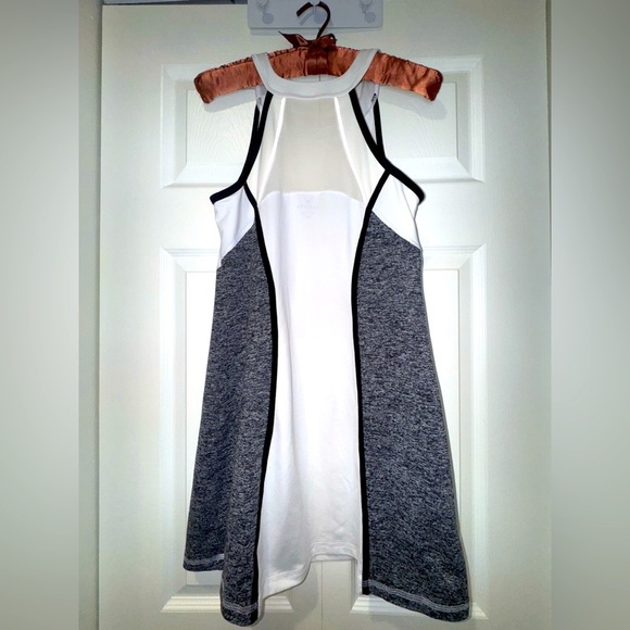 Athleta Running Wild Mesh Back White Heather Gray Tennis Dress Size XS. VGUC - Picture 10 of 12